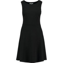 Sukienki hiszpanki: Zalando Essentials Sukienka z dżerseju black