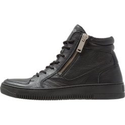 Antony Morato Sneakersy wysokie black. Czarne sneakersy męskie Antony Morato, bez zapięcia. W wyprzedaży za 551,20 zł.