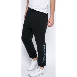 Spodnie męskie: Reebok – Spodnie