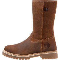 Bullboxer Kozaki tan. Brązowe buty zimowe damskie marki Bullboxer, z materiału, na wysokim obcasie. W wyprzedaży za 246,35 zł.