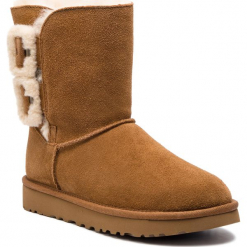Buty UGG - W Bailey Fluff Buckle 1104183 W/Che. Brązowe buty zimowe damskie marki Ugg, ze skóry. Za 989,00 zł.
