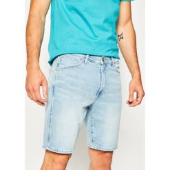 Szorty jeansowe Wrangler 5 Pocket W14CRE847. Niebieskie spodenki i szorty męskie Wrangler, m, bez wzorów, z elastanu. Za 239,00 zł.