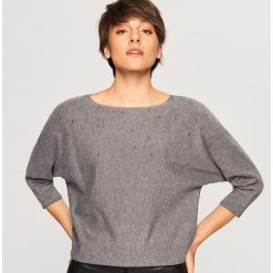 Sweter z dżetami - Szary. Szare bez kategorii Reserved, s. W wyprzedaży za 39,99 zł.