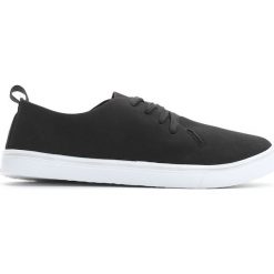 Czarne Tenisówki Hazard. Czarne trampki męskie Born2be, bez wzorów, przed kostkę, na sznurówki. Za 49,99 zł.