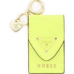 Etui na karty kredytowe Guess Not Cordinated Keyrings RW8381 P0201. Żółte etui damskie Guess. W wyprzedaży za 119,00 zł.