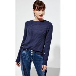 Sweter z wiązaniem. Swetry damskie Moodo, s, bez wzorów, bez rękawów, bez kaptura. Za 19,99 zł.