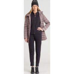 KURTKA EA7 EMPORIO ARMANI. Brązowe kurtki damskie s, z aplikacjami, z włókna. Za 614,50 zł.