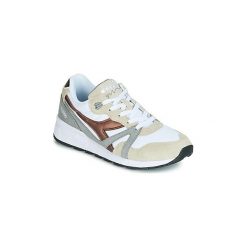 Buty Diadora N 9000 SPARK. Białe trampki męskie Diadora, bez wzorów, bez zapięcia. Za 529,00 zł.