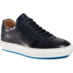 Sneakersy BOSS - Mirage 50427572 10218846 01 Dark Blue 401. Niebieskie sneakersy męskie Boss, na co dzień, bez wzorów, ze skóry, eleganckie, bez zapięcia. W wyprzedaży za 769,00 zł.