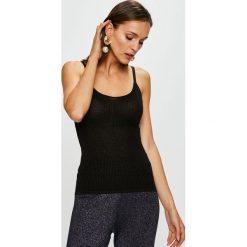 Jacqueline de Yong - Top. Czarne topy damskie marki Jacqueline de Yong, s, z wiskozy. W wyprzedaży za 34,90 zł.