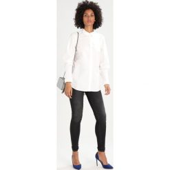 Koszule wiązane damskie: Vero Moda VMTHEA Koszula snow white