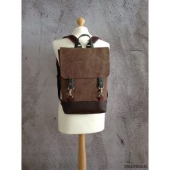 Plecak UNISEX. Brązowe plecaki męskie Pakamera, bez wzorów, z jeansu. Za 215,00 zł.