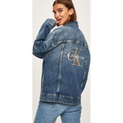Calvin Klein Jeans - Kurtka jeansowa. Niebieskie kurtki damskie Calvin Klein Jeans, s, bez wzorów, z bawełny, krótkie. Za 579,90 zł.