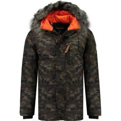 Kurtka zimowa "Darwin" w kolorze khaki. Brązowe płaszcze męskie Geographical Norway Men, na zimę, m, moro, bez kaptura. W wyprzedaży za 259,95 zł.