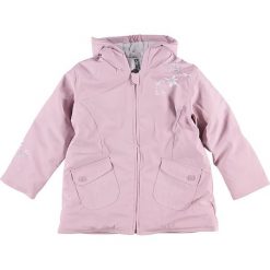 Kurtka zimowa w kolorze jasnoróżowym. Różowe kurtki niemowlęce SRK, Miss Girly, z nadrukiem, bez kaptura. W wyprzedaży za 42,95 zł.