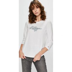 Tommy Hilfiger - Bluzka. Bluzki damskie TOMMY HILFIGER. W wyprzedaży za 129,90 zł.