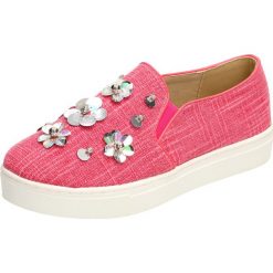 Różowe tenisówki, buty damskie VICES 3061-20. Różowe trampki i tenisówki damskie vices, bez wzorów, bez zapięcia. W wyprzedaży za 49,00 zł.
