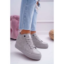 Sneakersy Damskie Big Star Szare EE274122. Szare koturny damskie Tagless. Za 139,00 zł.
