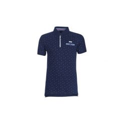 Koszulki polo z krótkim rękawem Deeluxe IKADO. Niebieskie koszulki męskie marki Deeluxe, s, bez wzorów, polo, z krótkim rękawem, krótkie. Za 129,00 zł.