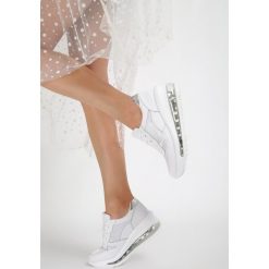 Białe Sneakersy Egretta. Białe koturny damskie Renee, bez wzorów, sportowe. Za 139,99 zł.