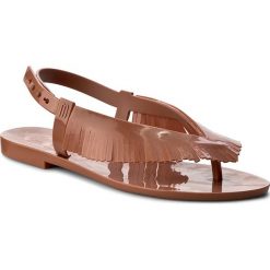 Sandały MELISSA - Harmonic Sandal+Sali 31910 Brown 01459. Pomarańczowe klapki damskie Melissa, bez wzorów, z tworzywa sztucznego, bez obcasa, na obcasie. W wyprzedaży za 139,00 zł.