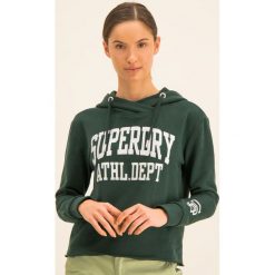 Bluza Superdry Super Arch App College Crop W2000099A. Zielone bluzy damskie Superdry, bez wzorów, z bawełny, bez rękawów, bez kaptura. W wyprzedaży za 219,00 zł.