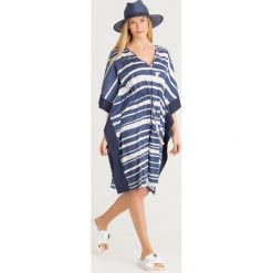 SUKIENKA GIOIOSA Max Mara Leisure. Niebieskie sukienki damskie Max Mara Leisure, na imprezę, xs, z aplikacjami, z elastanu, bez kołnierzyka, bez rękawów, mini. Za 645,00 zł.