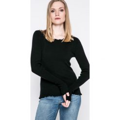 Review - Sweter. Czarne swetry klasyczne damskie marki Review, s, z poliesteru, z dekoltem w łódkę. W wyprzedaży za 79,90 zł.
