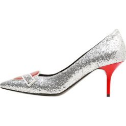 Love Moschino HEART Czółenka fantasy color. Szare czółenka marki Love Moschino, z materiału. Za 1079,00 zł.