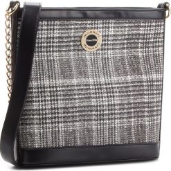 Torebka MONNARI - BAG0240-020 Black. Czarne torebki damskie wizytowe marki Monnari, na co dzień, bez wzorów, ze skóry ekologicznej, bez dodatków. W wyprzedaży za 169,00 zł.