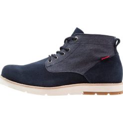 Levi's® JAX LIGHT CHUKKA Botki sznurowane navy blue. Czarne botki męskie marki Levi's®, z gumy, na sznurówki. Za 349,00 zł.