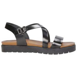 Skórzane sandały w kolorze czarnym. Sandały damskie Clarks, Wojas. W wyprzedaży za 179,95 zł.