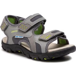 Sandały GEOX - J S.Strada B J9224B 014CE C0666 S Grey/Lime. Szare sandały chłopięce Geox, z materiału. W wyprzedaży za 179,00 zł.