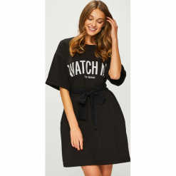 Answear - Sukienka Watch me. Czarne sukienki dzianinowe marki Mohito, l, proste. W wyprzedaży za 139,90 zł.
