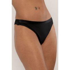 Dorina - Stringi Crystal (3-pack). Majtki damskie Dorina, s, w koronkowe wzory, z elastanu. Za 69,90 zł.