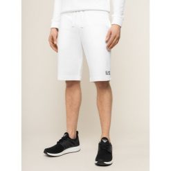 Szorty sportowe EA7 Emporio Armani 8NPS02 PJ05Z 1100. Białe spodenki sportowe męskie EA7 Emporio Armani, m, bez wzorów, z bawełny, sportowe. Za 329,00 zł.
