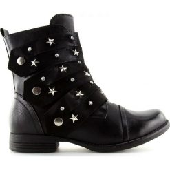Botki militarne czarne C567 Black. Czarne botki damskie ButyModne, z zamszu, militarne, bez obcasa, na płaskiej podeszwie, bez zapięcia. W wyprzedaży za 109,00 zł.