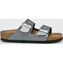 Birkenstock - Klapki Arizona. Szare klapki damskie Birkenstock, bez wzorów, ze skóry, bez obcasa. Za 279,90 zł.