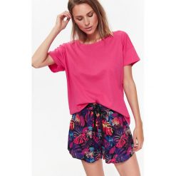 T-SHIRT DAMSKI, RĘKAW 3/4 Z OZDOBNYM TYŁEM. Różowe t-shirty damskie DRYWASH, bez wzorów, z bawełny, z dekoltem na plecach. W wyprzedaży za 9,99 zł.