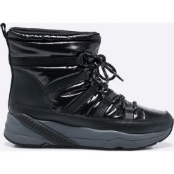 Calvin Klein Jeans - Śniegowce. Czarne śniegowce damskie marki Calvin Klein Jeans, z jeansu, z okrągłym noskiem, na obcasie, na sznurówki. W wyprzedaży za 499,90 zł.