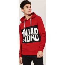 Bluza z napisem - Czerwony. Czerwone bluzy męskie rozpinane marki House, s, z napisami. Za 99,99 zł.