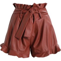 Fashion Union BERTH Szorty mocha. Pomarańczowe bez kategorii marki Fashion Union, z materiału. W wyprzedaży za 151,20 zł.