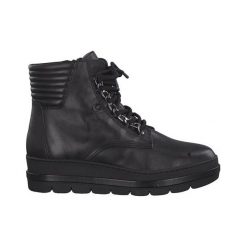 Tamaris Buty czarny female czarny 37. Czarne botki damskie Tamaris, ze skóry, klasyczne, bez obcasa, na sznurówki. W wyprzedaży za 309,00 zł.
