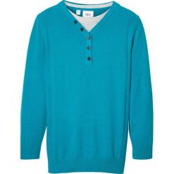 Sweter w optyce 2 w 1 bonprix ciemnoturkusowy. Niebieskie swetry chłopięce bonprix, bez wzorów, bez kołnierzyka. Za 49,99 zł.