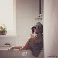 Szlafrok z uszami. Szlafroki dziewczęce Pakamera, bez wzorów, z bawełny, bez kaptura. Za 119,00 zł.