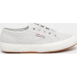 Superga - Tenisówki. Szare trampki i tenisówki damskie Superga, bez wzorów, z gumy, na sznurówki. Za 249,90 zł.