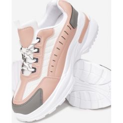 Różowe Sneakersy Brethose. Różowe sneakersy damskie Renee, z nubiku. Za 99,99 zł.