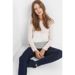Lekki sweter w pasy. Brązowe swetry klasyczne damskie Orsay, s, z dzianiny. Za 49,99 zł.