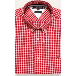 Tommy Hilfiger - Koszula. Czerwone koszule męskie TOMMY HILFIGER, xl, bez wzorów, z bawełny, casualowe, button down, z długim rękawem. W wyprzedaży za 199,90 zł.