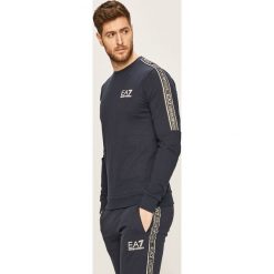 EA7 Emporio Armani - Bluza. Czarne bluzy męskie EA7 Emporio Armani, xl, z nadrukiem, z elastanu, z okrągłym kołnierzem, bez rękawów, bez kaptura. Za 429,90 zł.